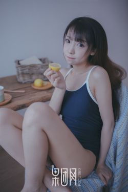 长脚趾美女